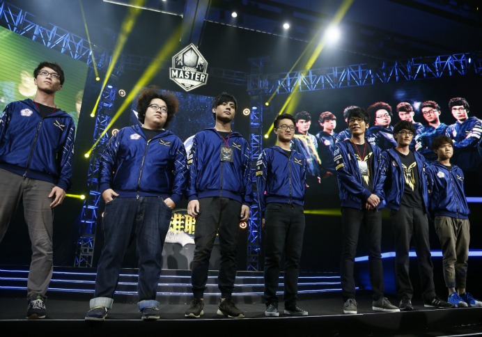Flash Wolves to MSI