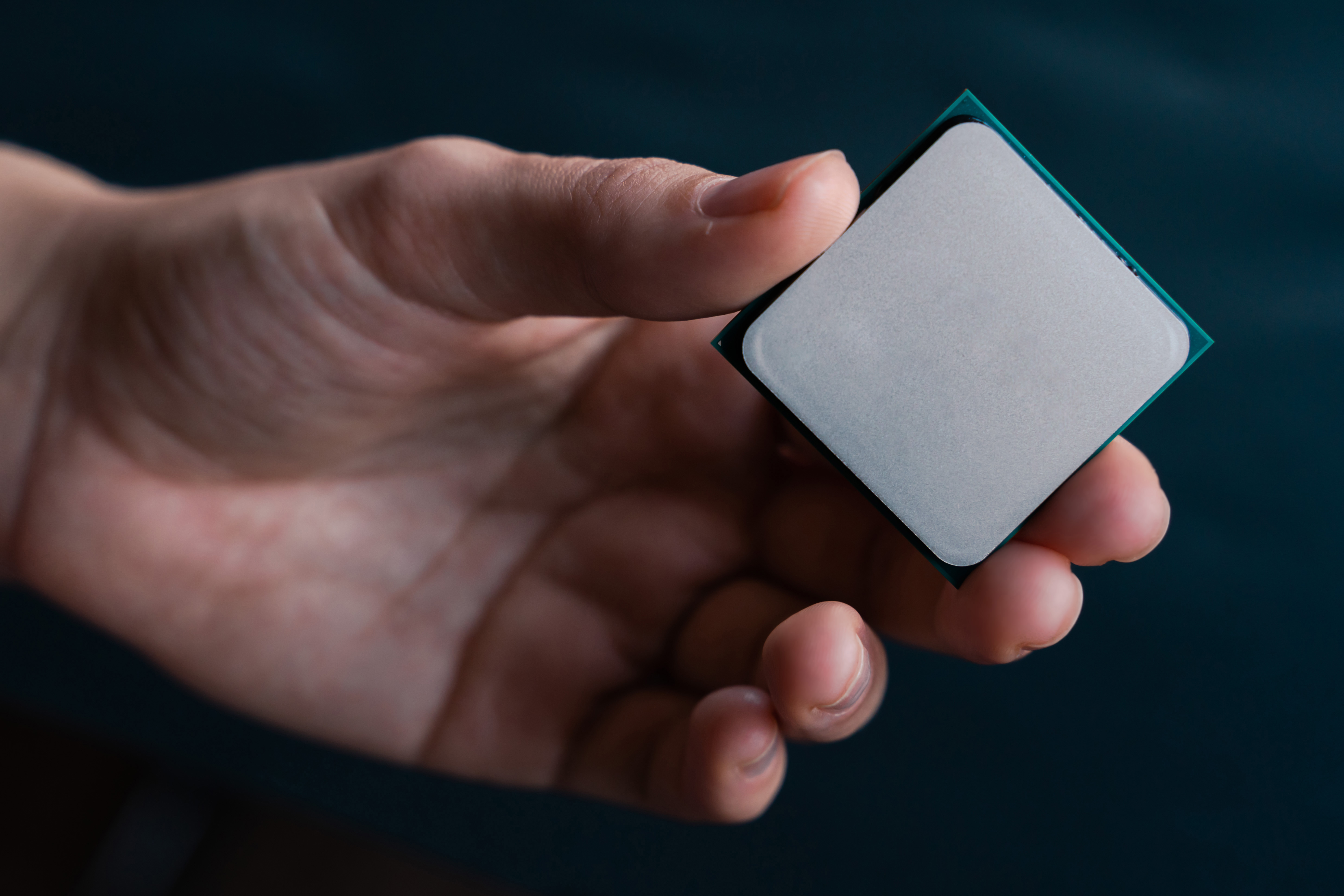 Is Intel or AMD Better For Gaming? Breaking Down Your Top 2 Choices